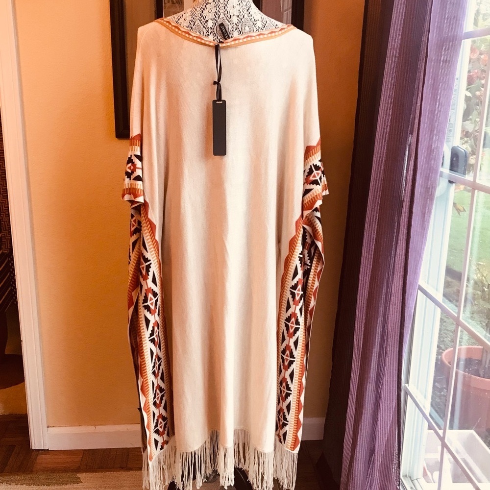 NWT Idol Mind Southwestern Poncho